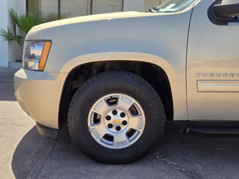 More photos of 2011 Chevrolet Suburban LT at Baja Auto Sales East, NV