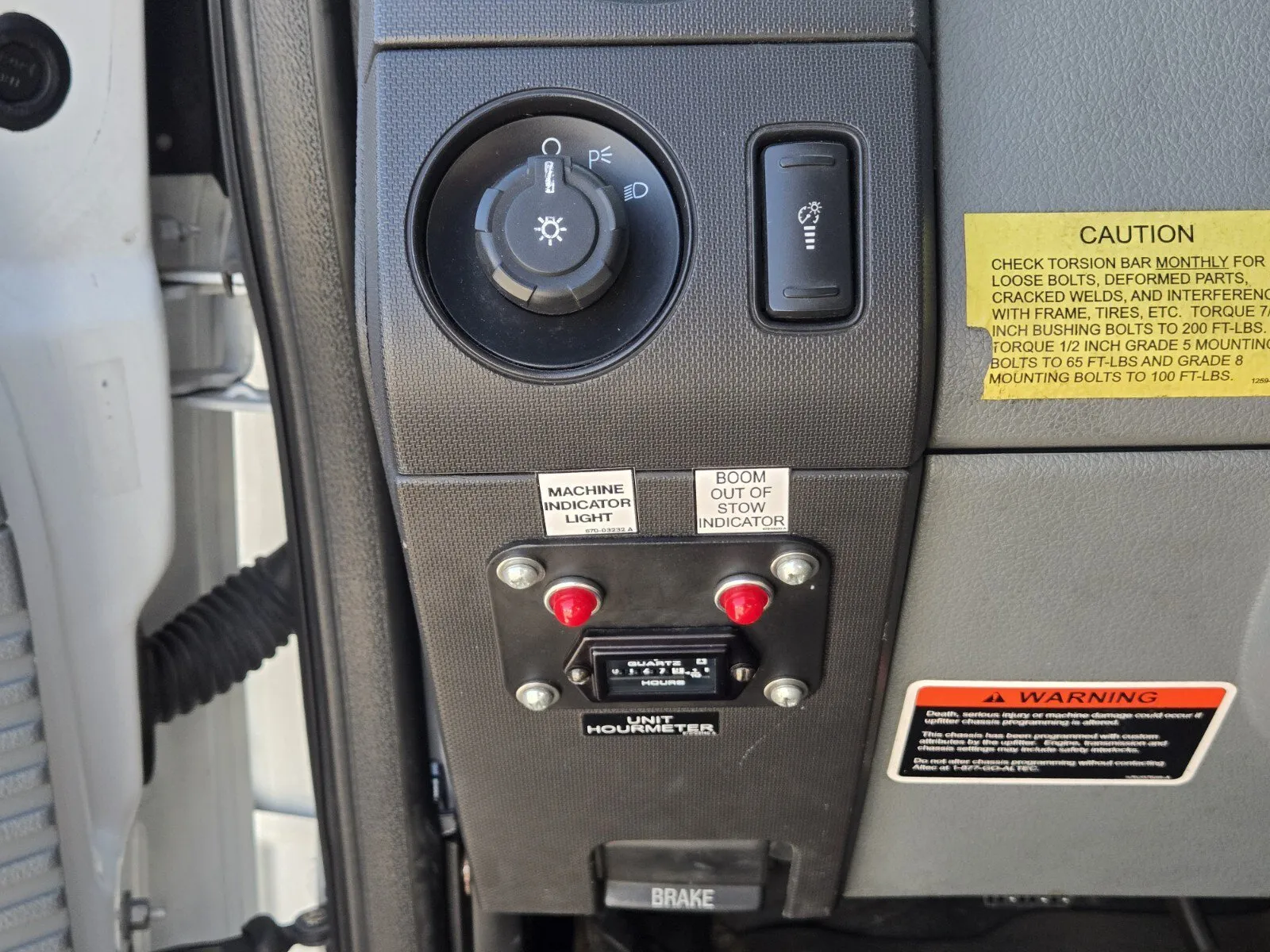 Ford F-550 photo 19