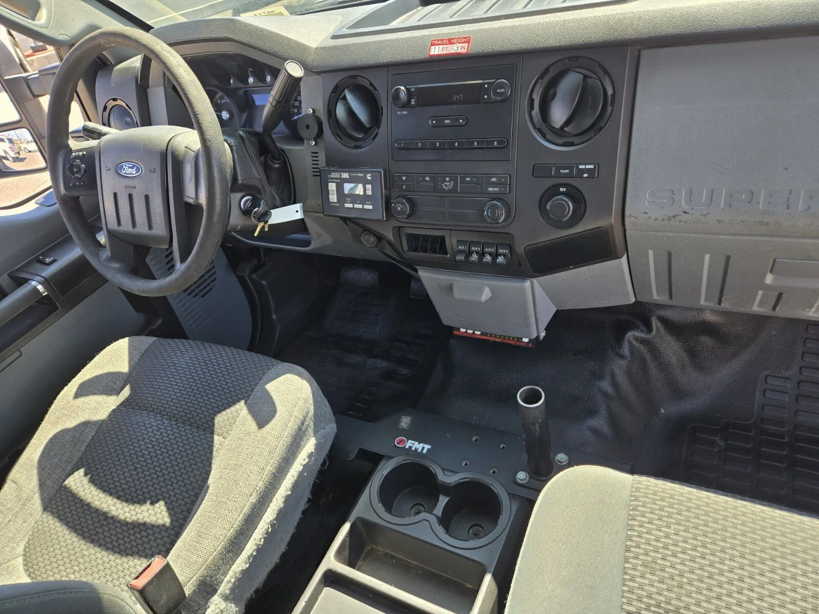 Ford F-550 photo 11