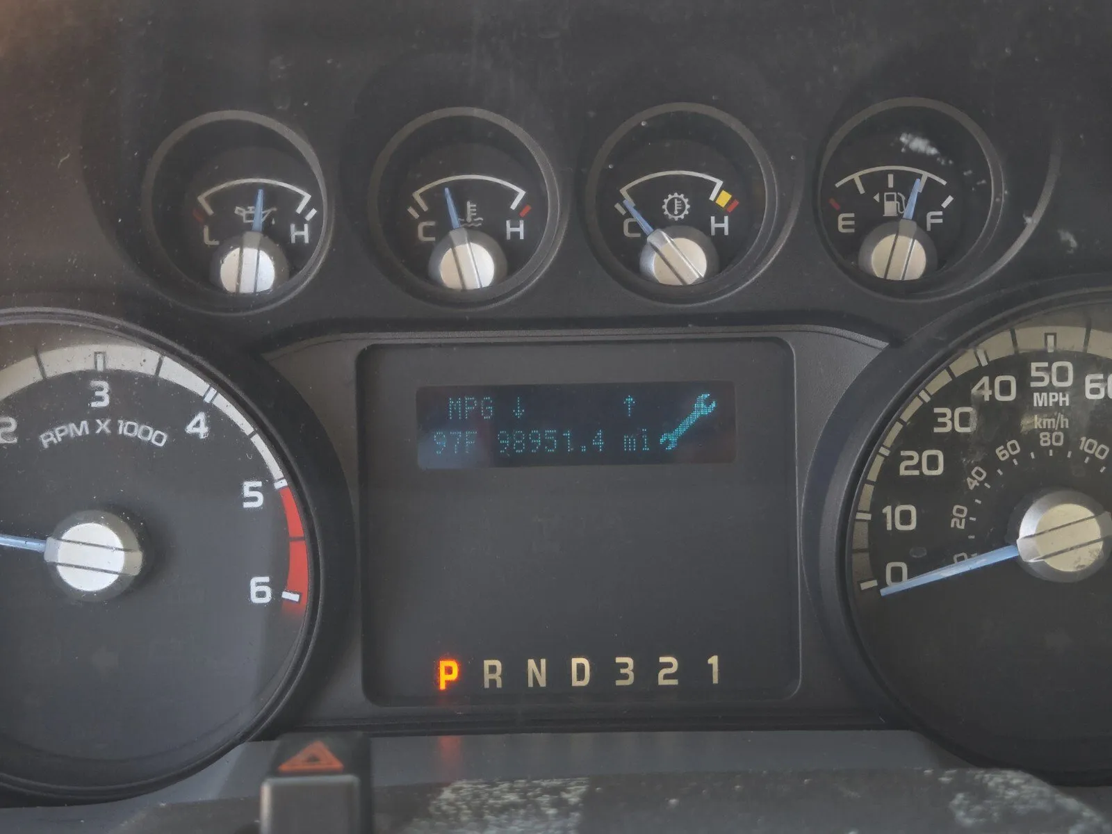 Ford F-550 photo 14