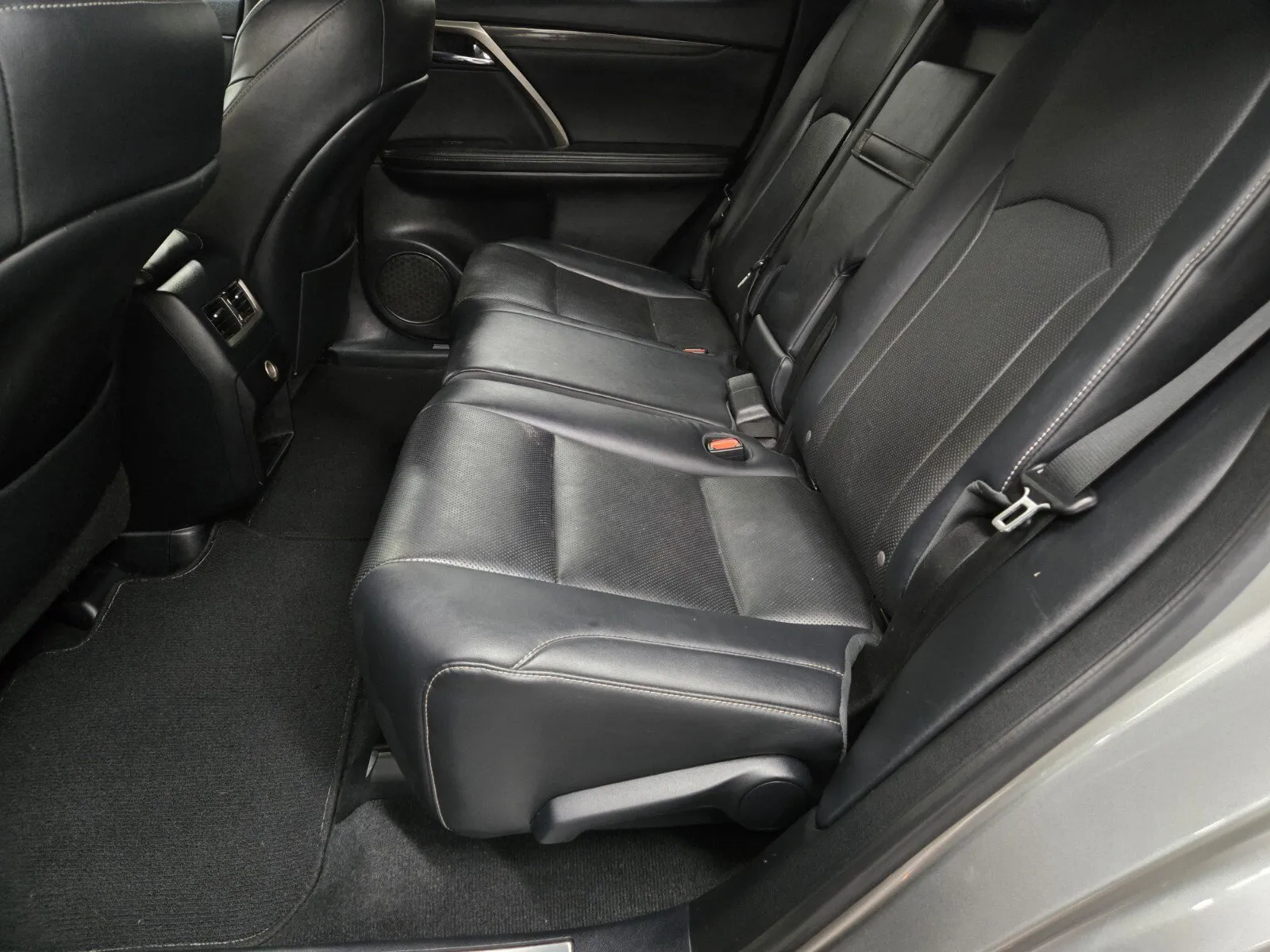 Lexus RX photo 9