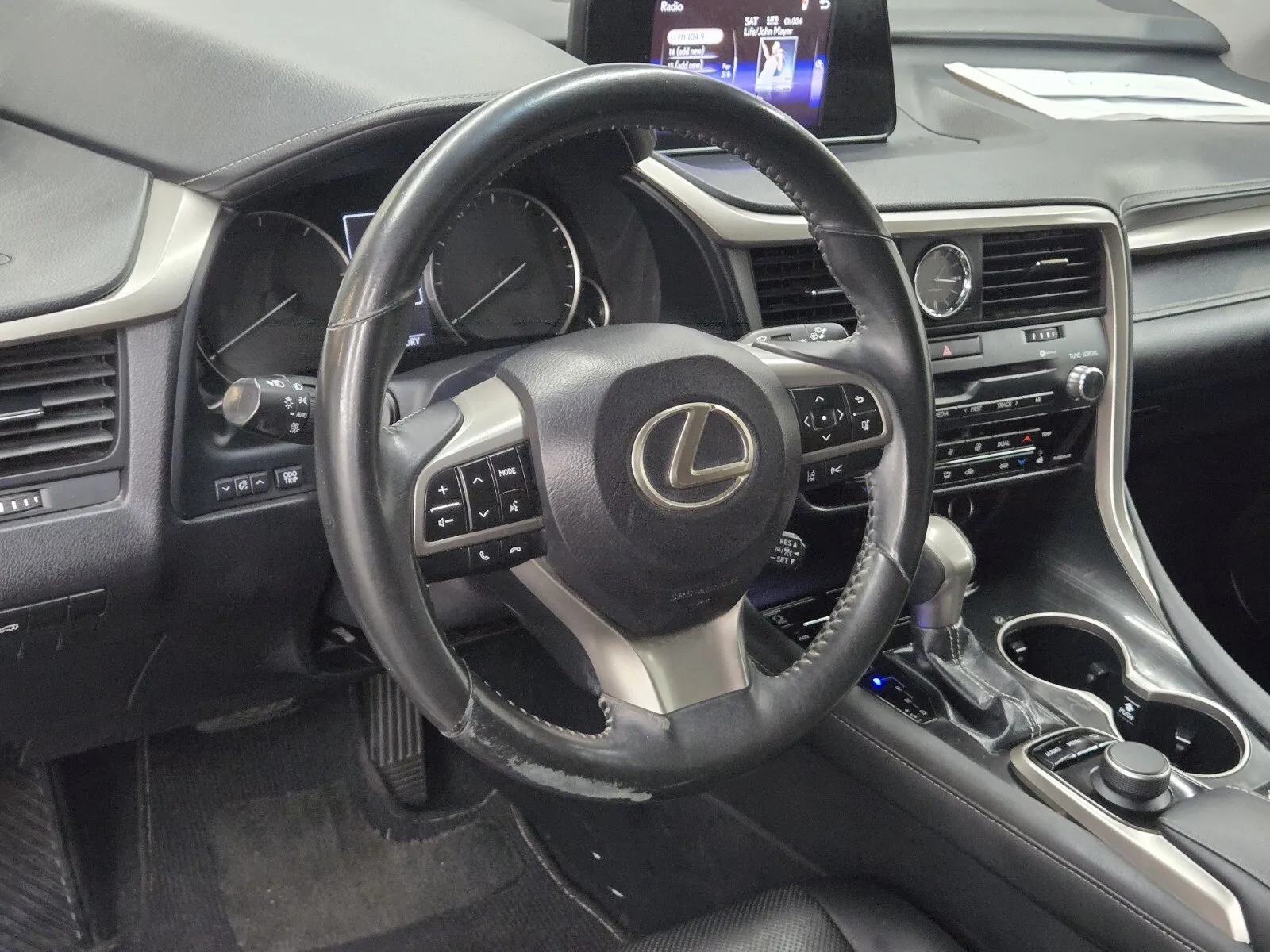 Lexus RX photo 15