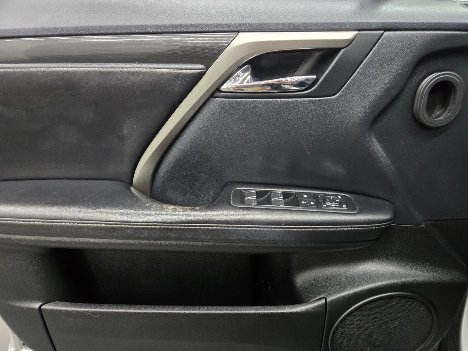 Lexus RX photo 14
