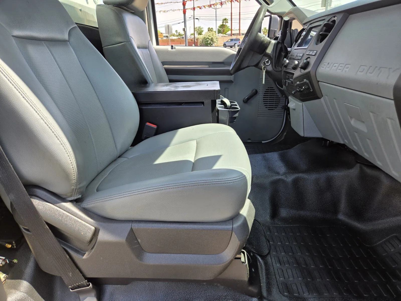 Ford F-350 photo 11
