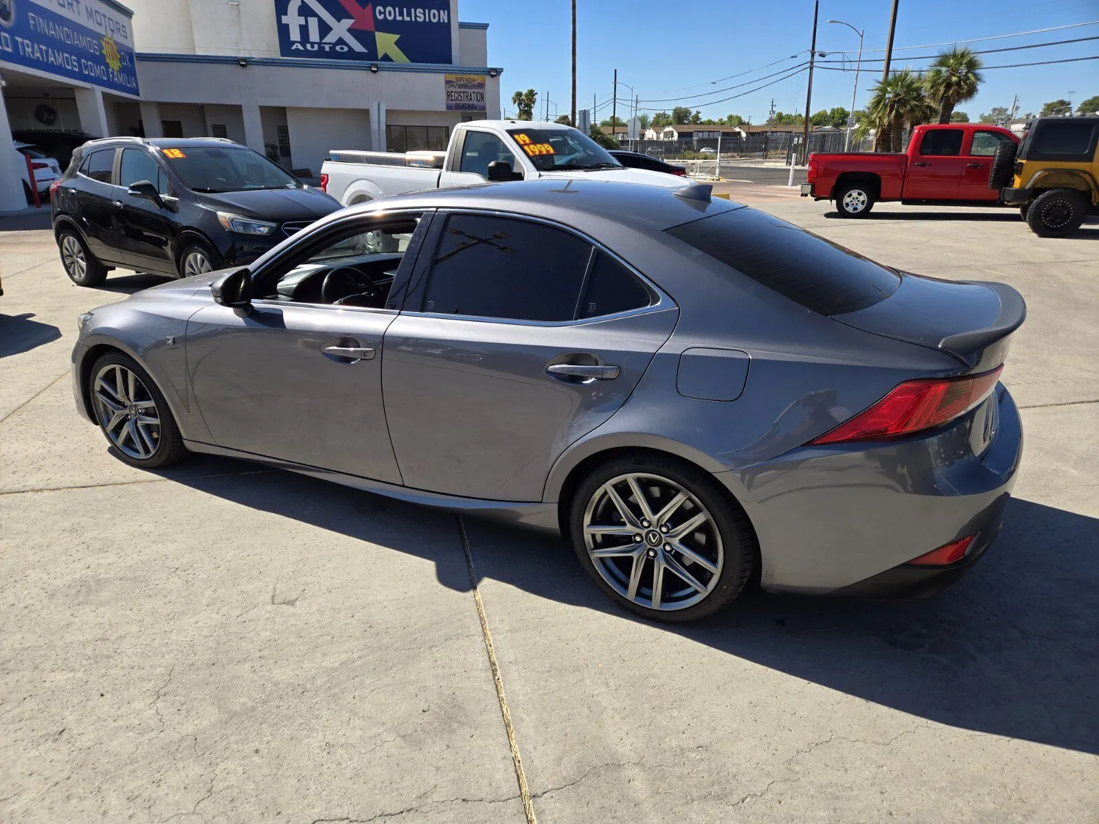Lexus IS photo 3
