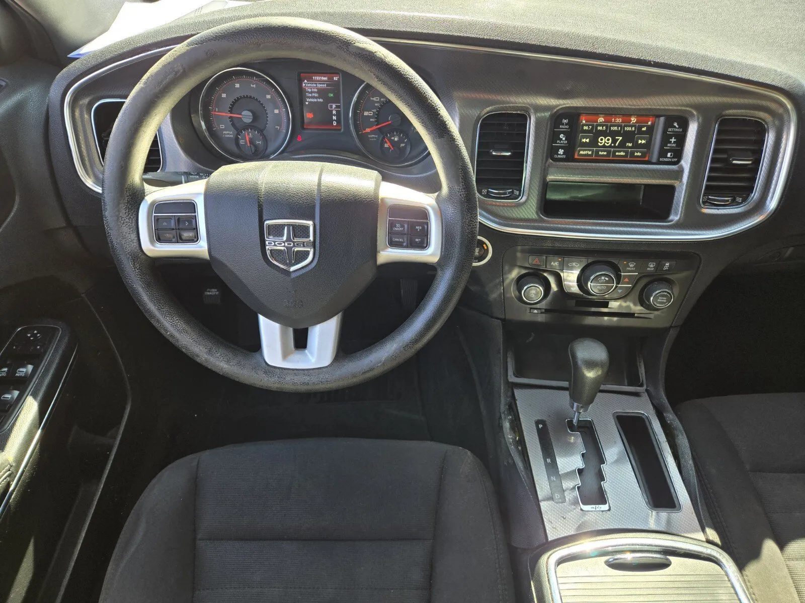Dodge Charger photo 9