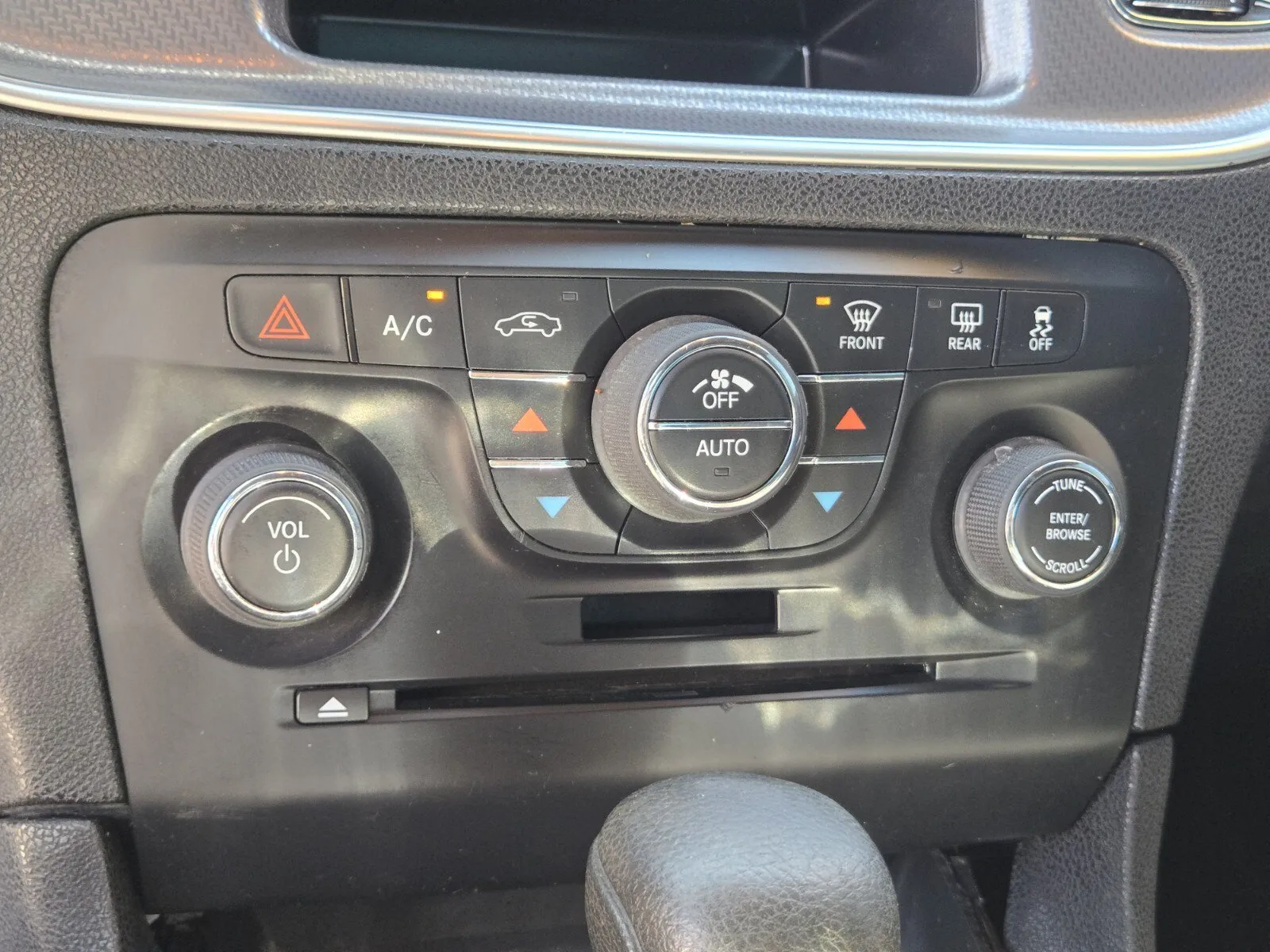 Dodge Charger photo 19