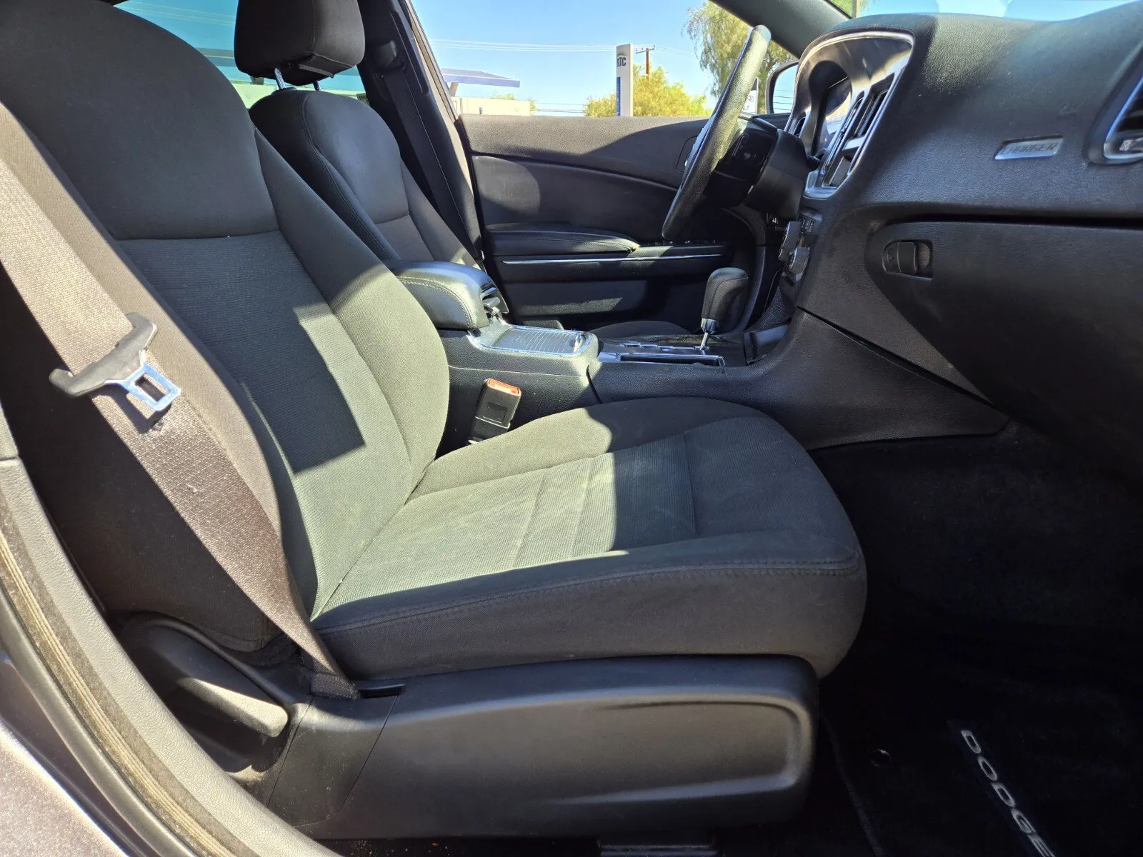 Dodge Charger photo 12