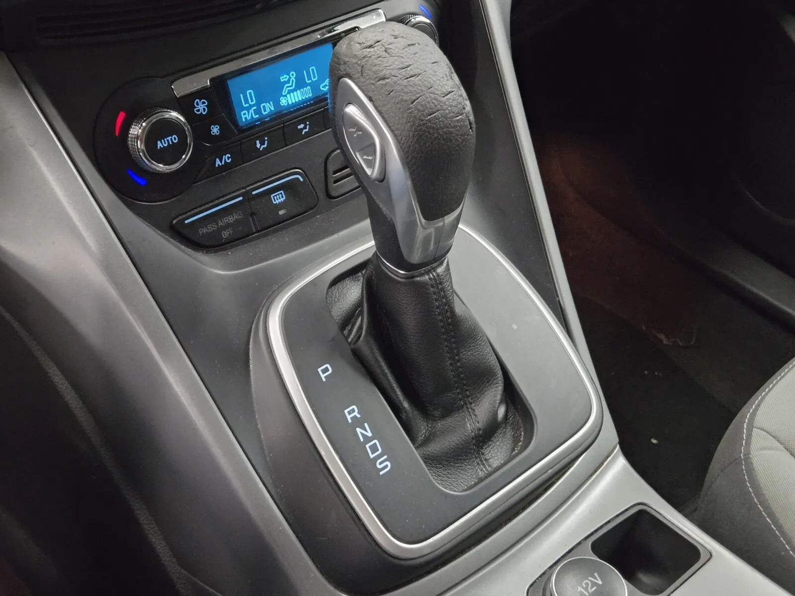 Ford Escape photo 18