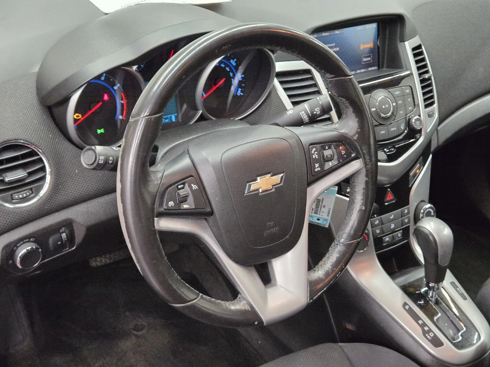 Chevrolet Cruze photo 14