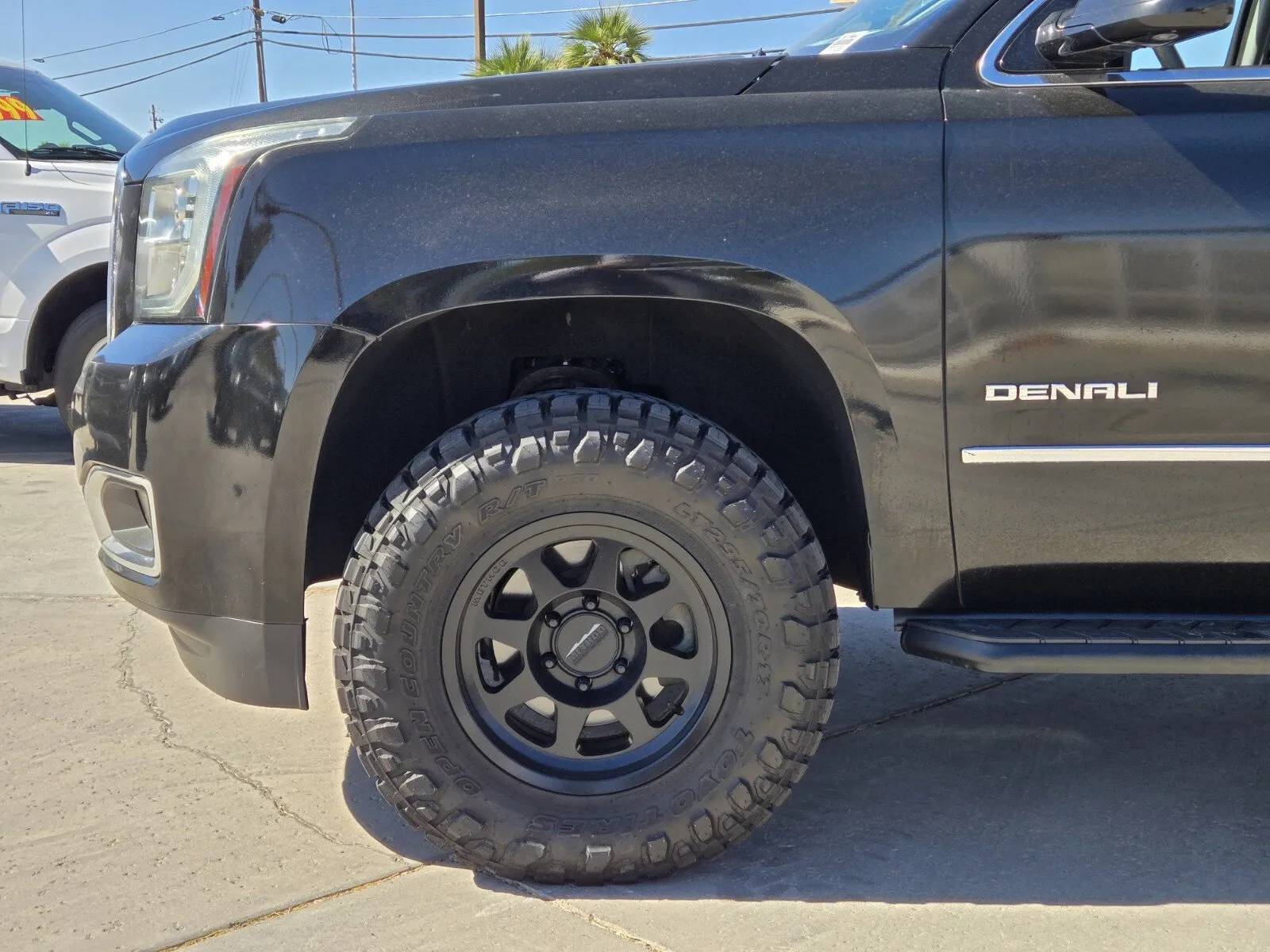 GMC Yukon photo 6