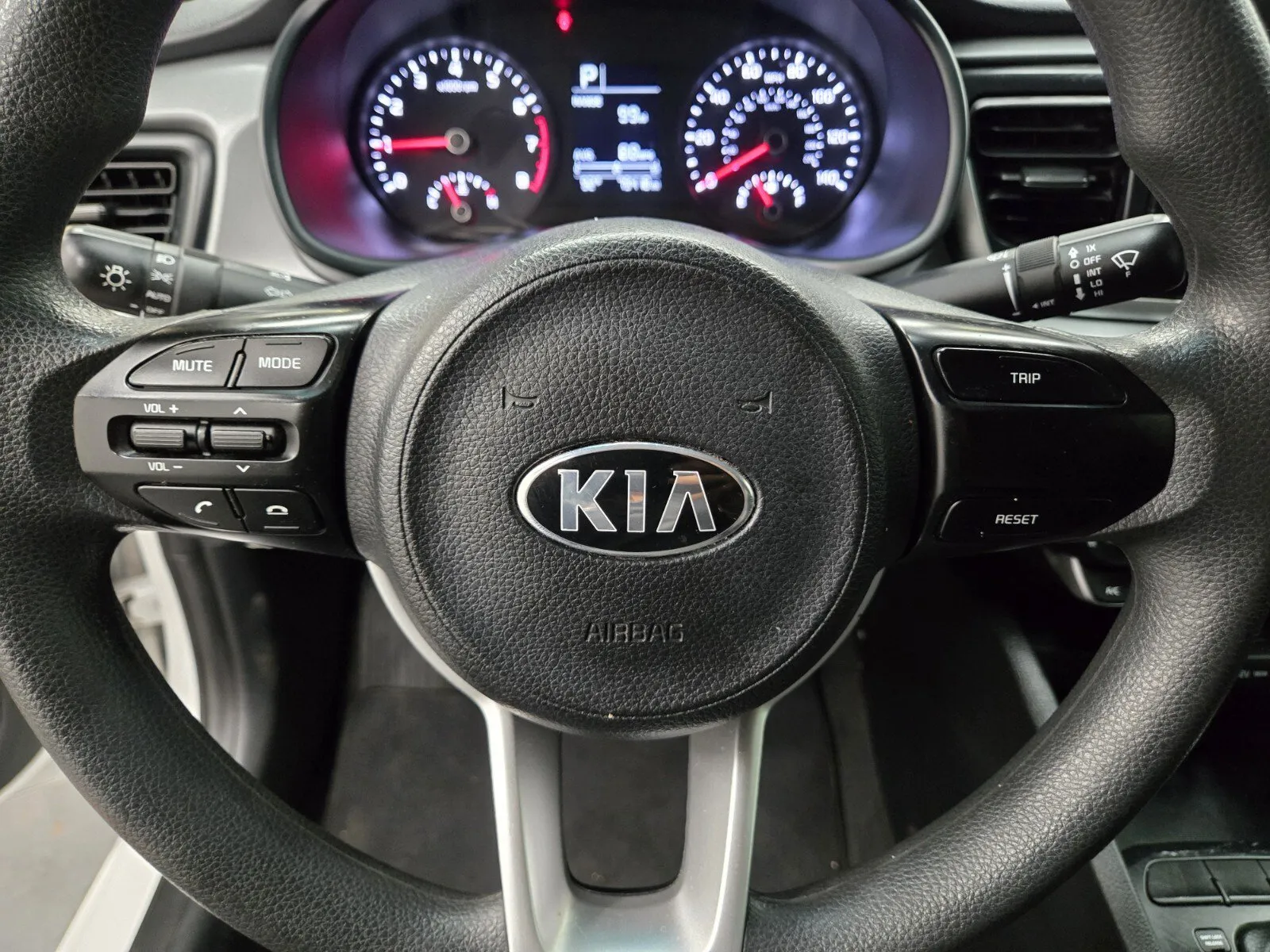 Kia Rio photo 15