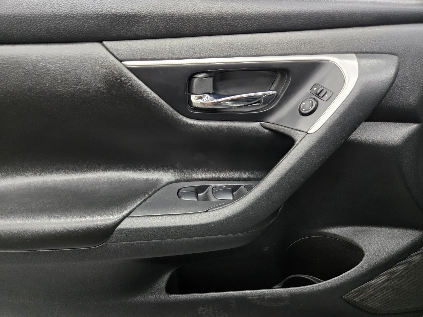 Nissan Altima photo 14