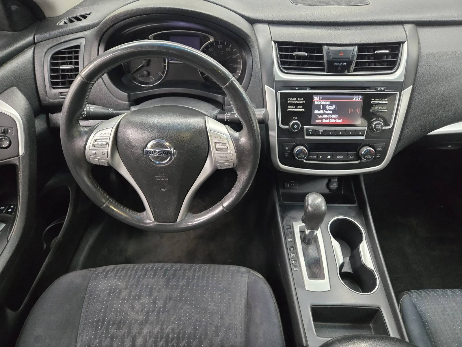 Nissan Altima photo 9