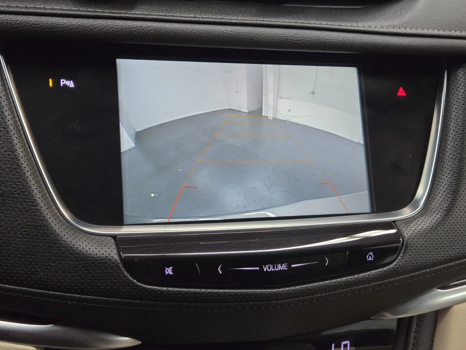 Cadillac XT5 photo 18
