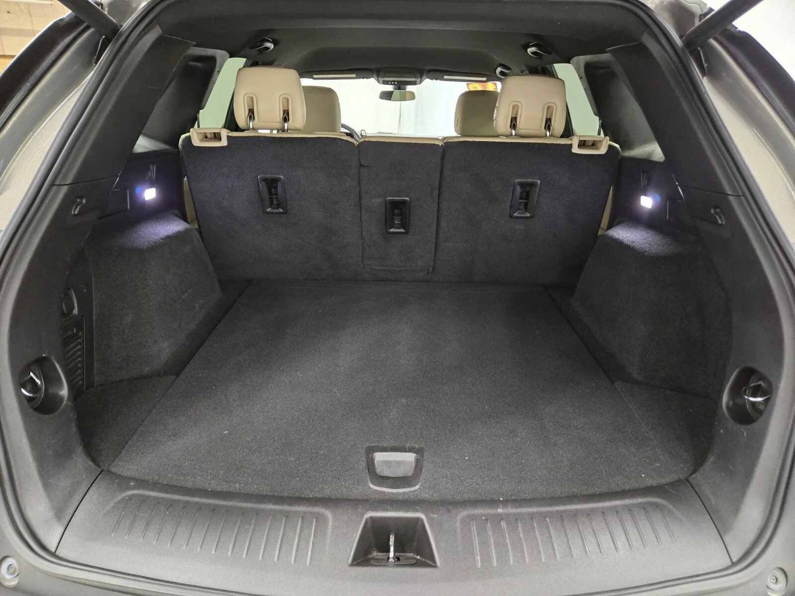 Cadillac XT5 photo 10