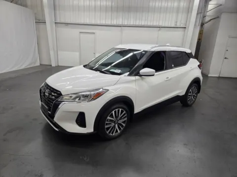 White 2022 Nissan Kicks SV for sale in Las Vegas, NV