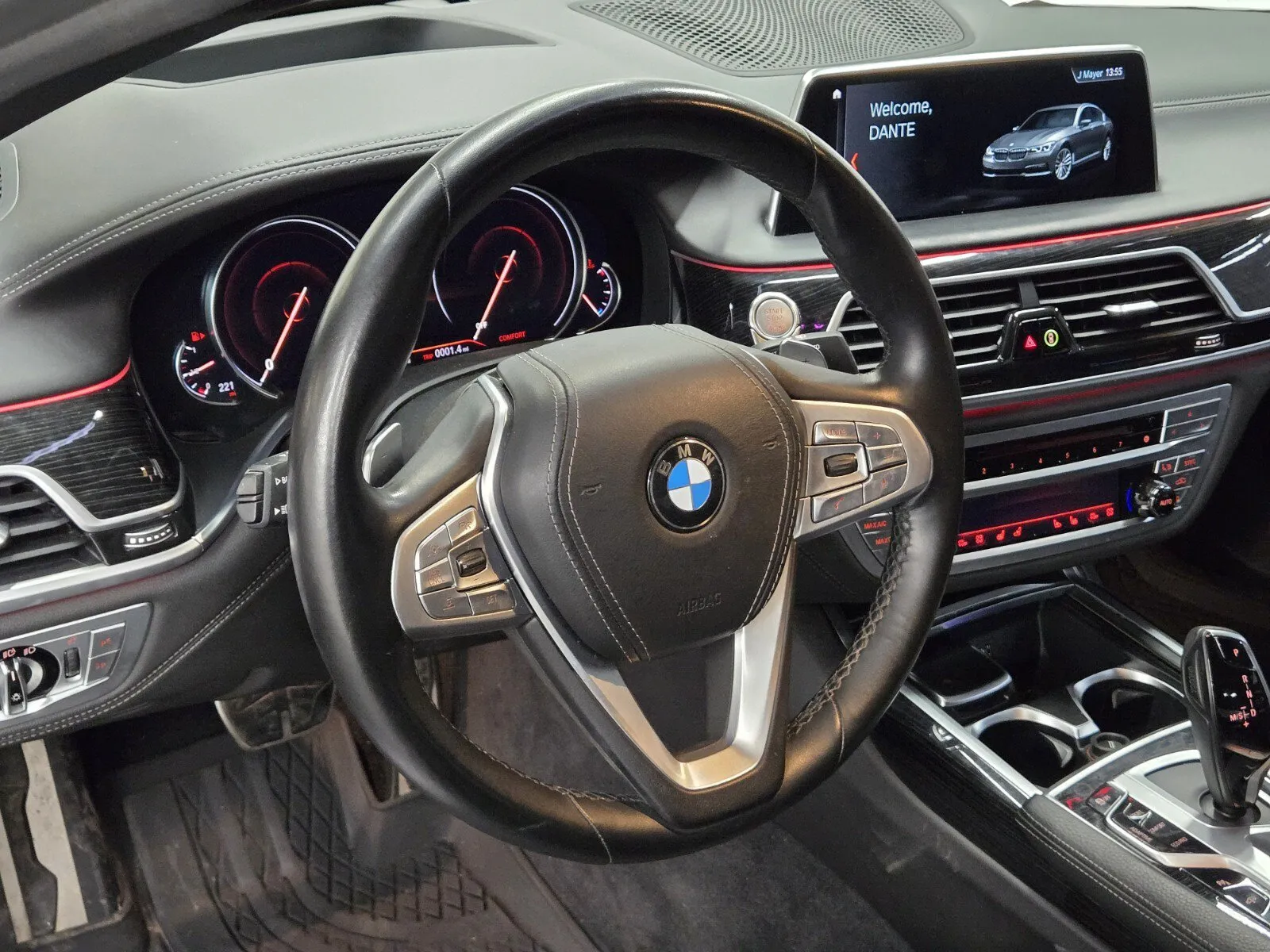BMW 7 Series photo 15