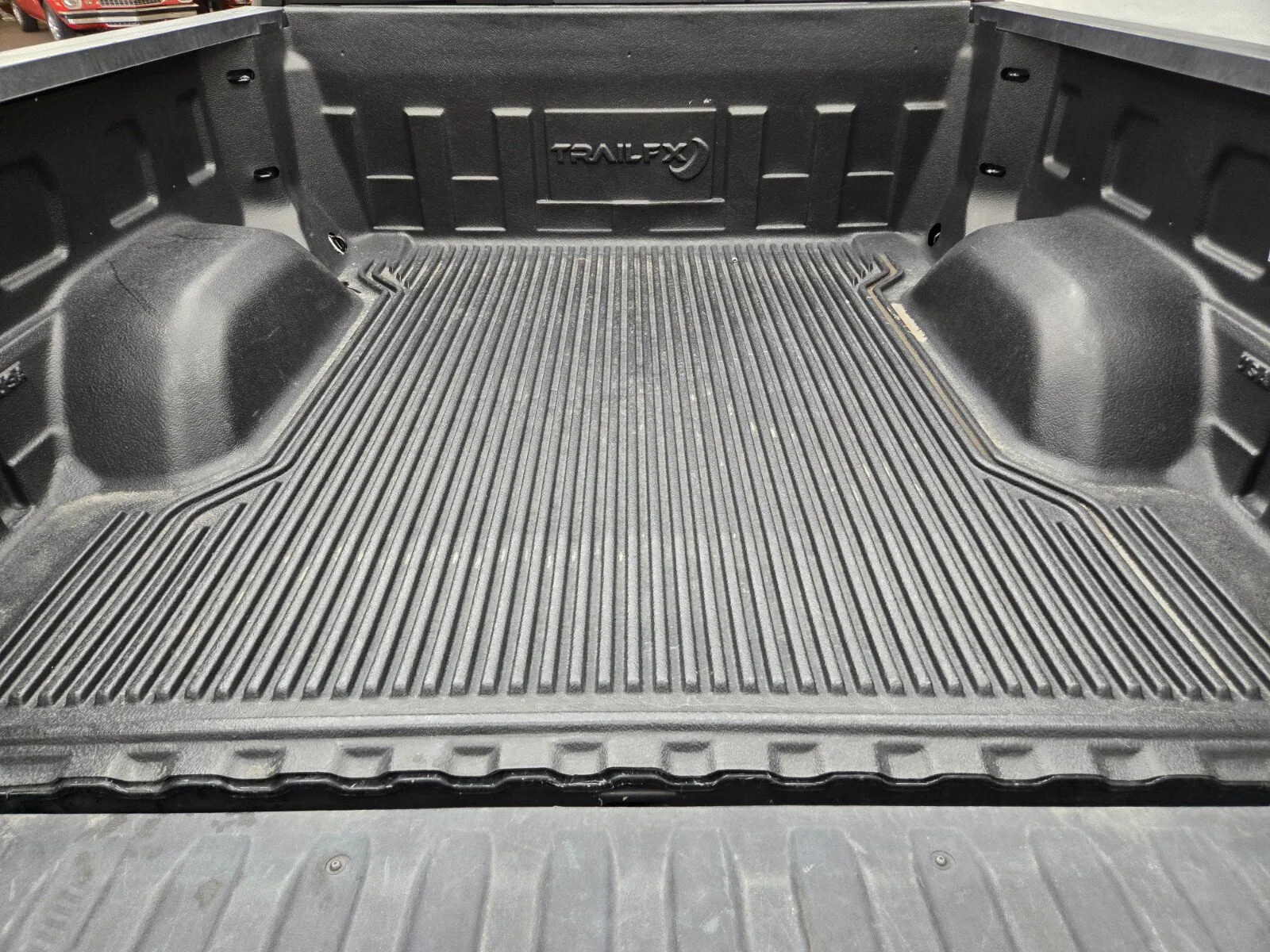 Chevrolet Silverado photo 10