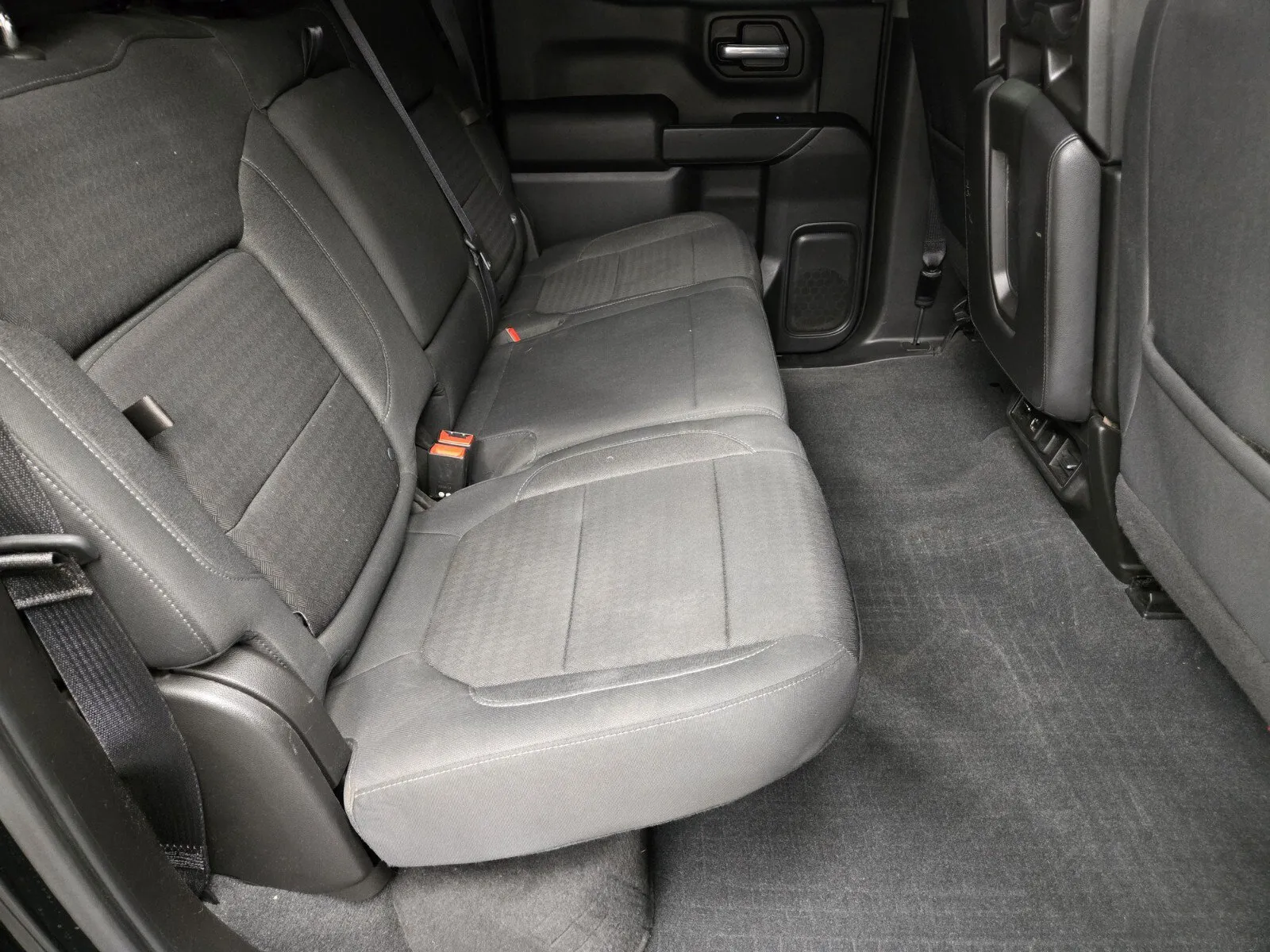 Chevrolet Silverado photo 11