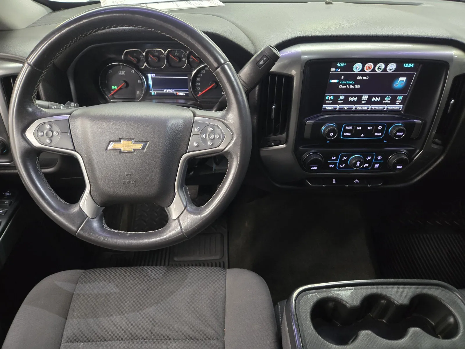 Chevrolet Silverado photo 9