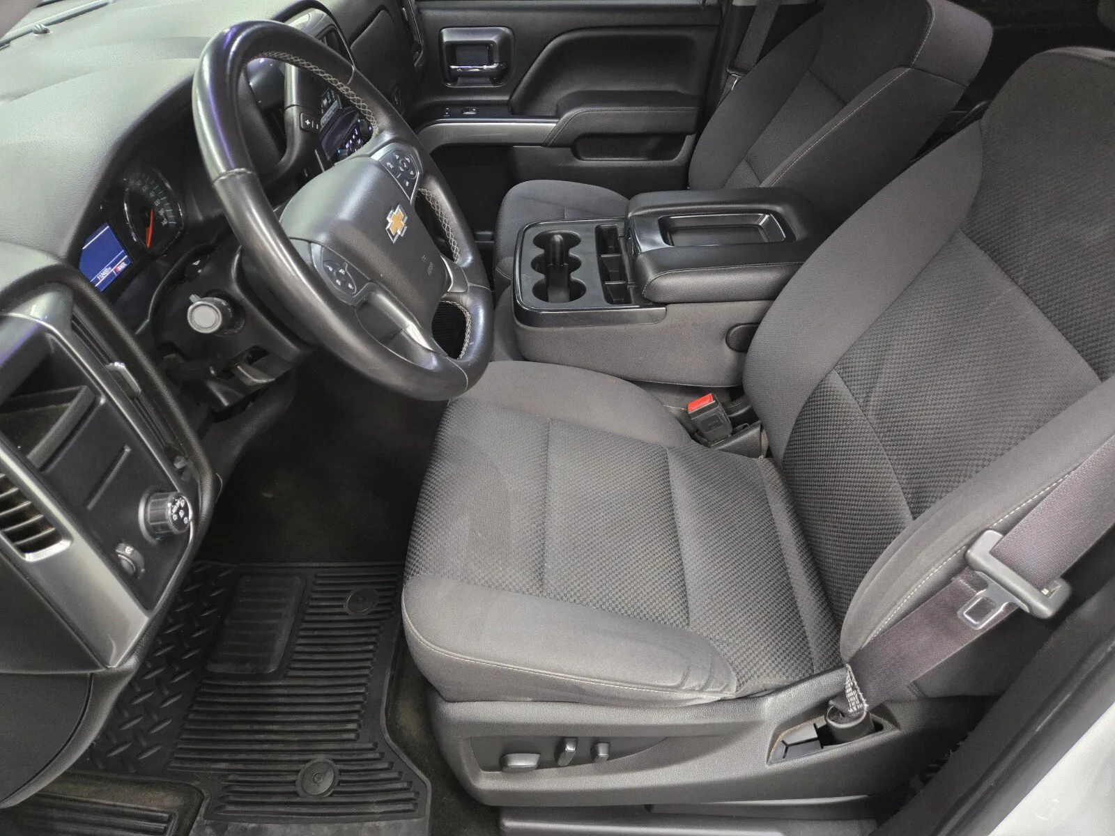 Chevrolet Silverado photo 7