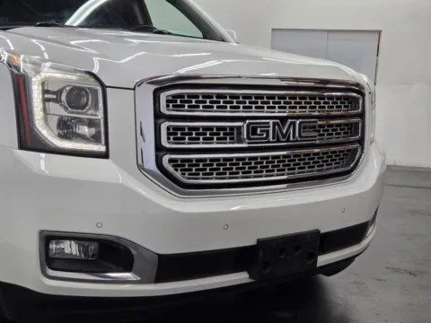 More photos of 2017 GMC Yukon XL SLE at Baja Auto Sales East, NV