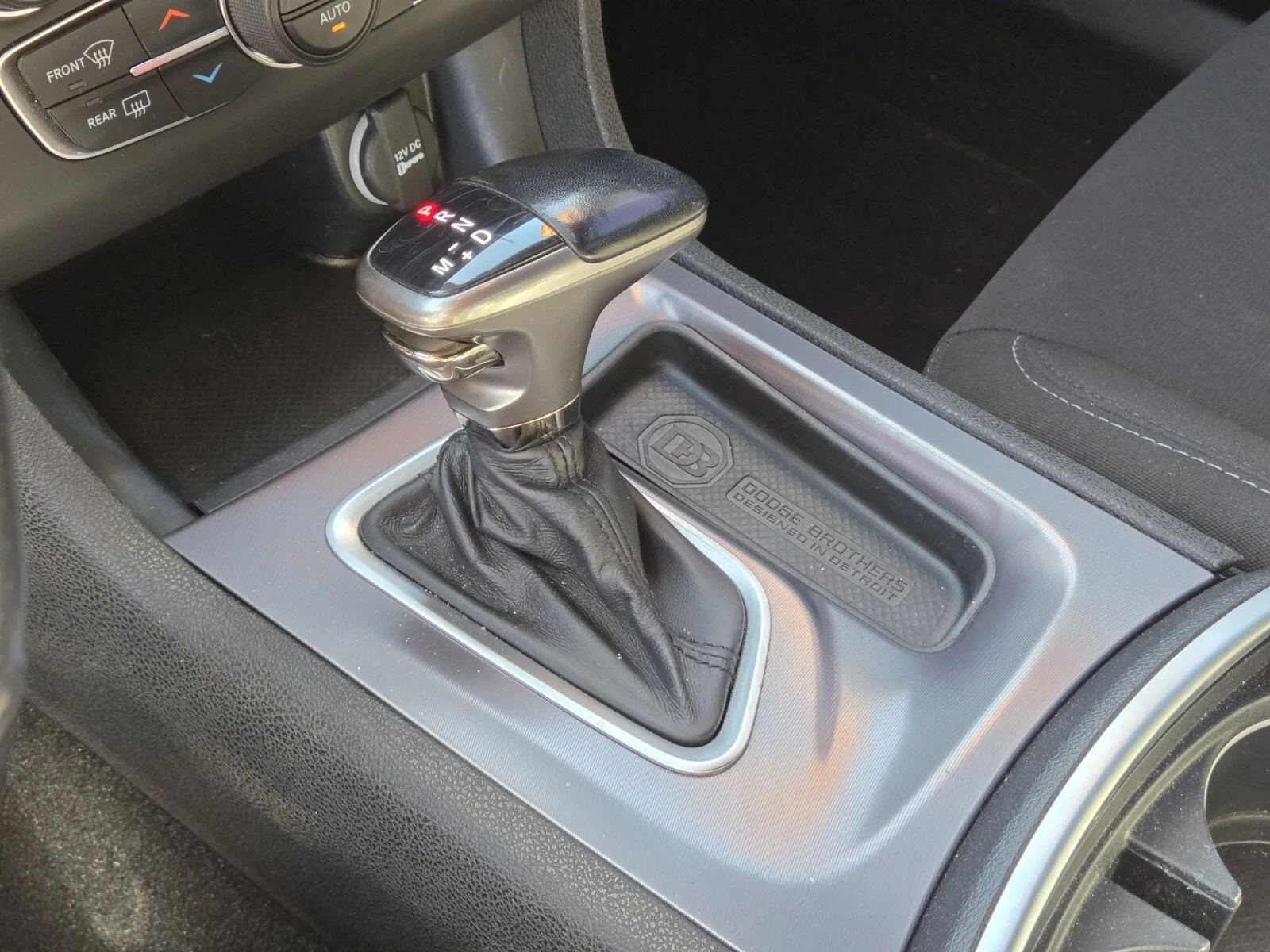 Dodge Charger photo 19