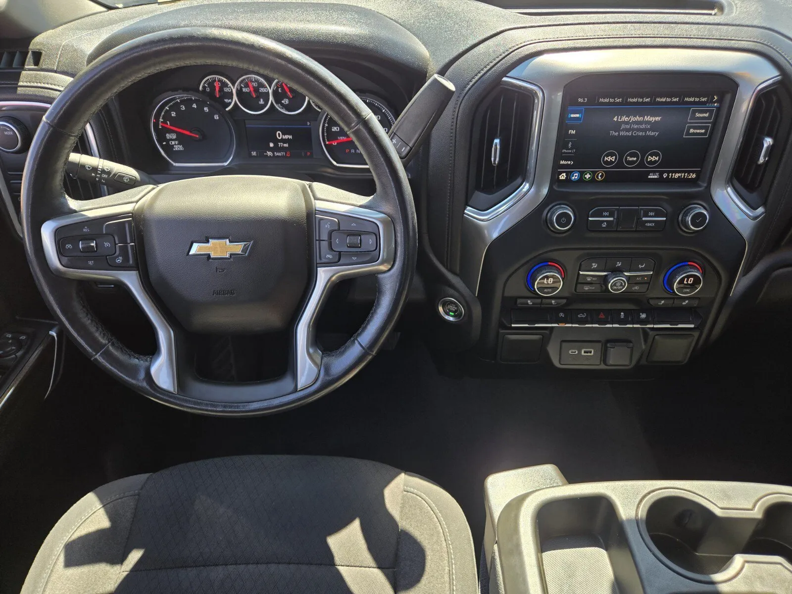 Chevrolet Silverado photo 9