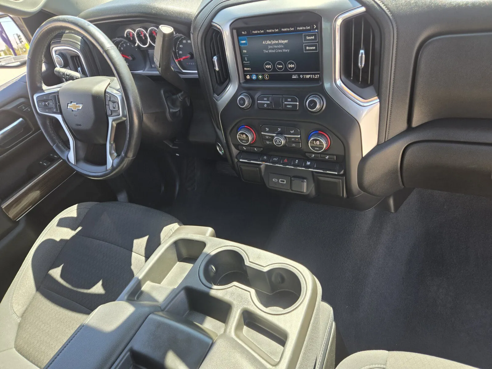 Chevrolet Silverado photo 13
