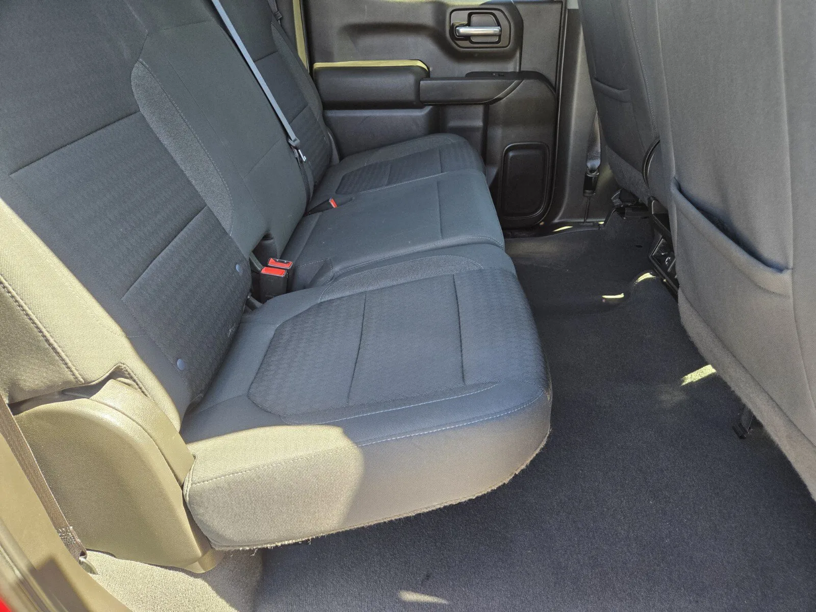 Chevrolet Silverado photo 11