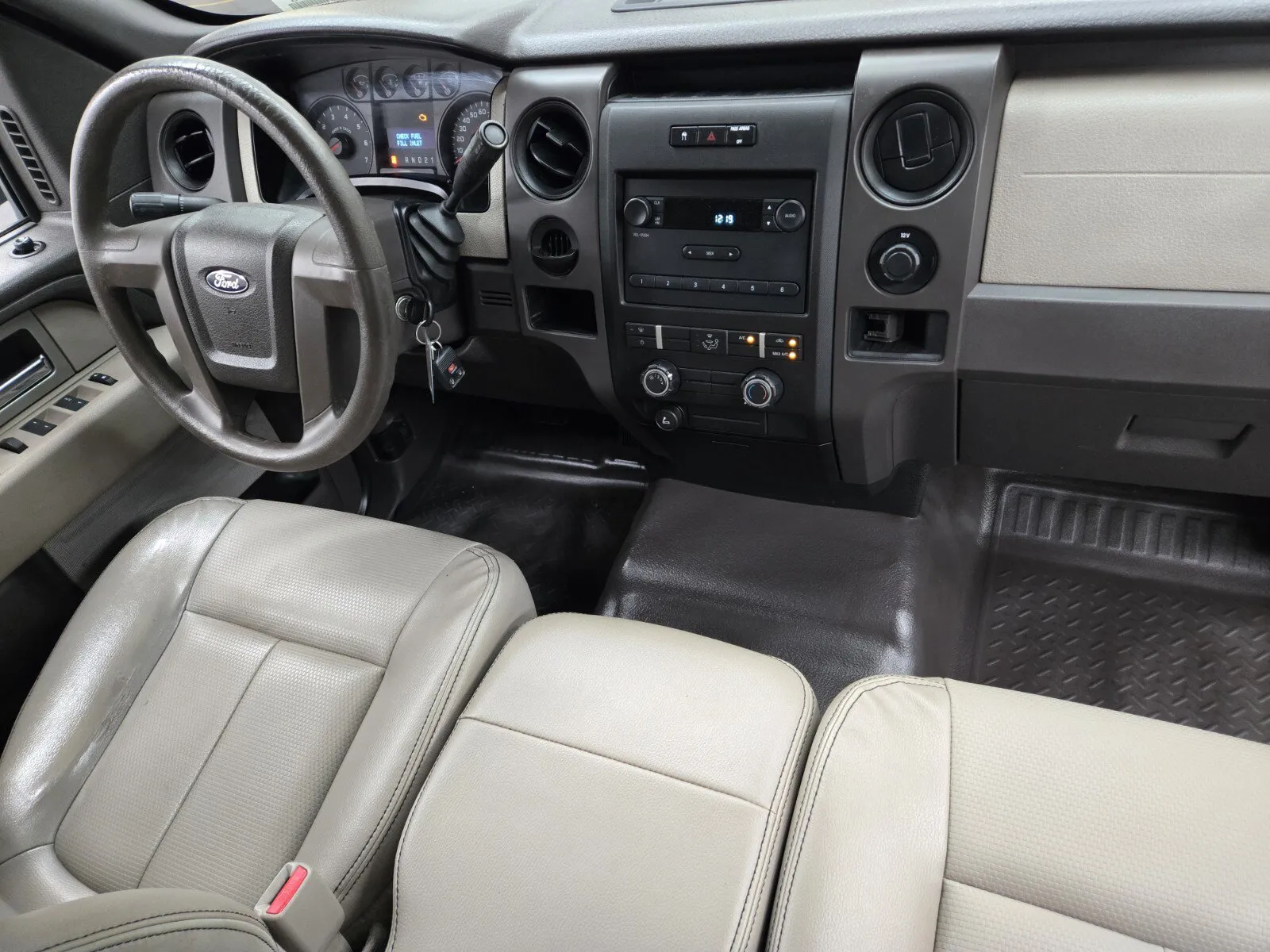 Ford F-150 photo 11