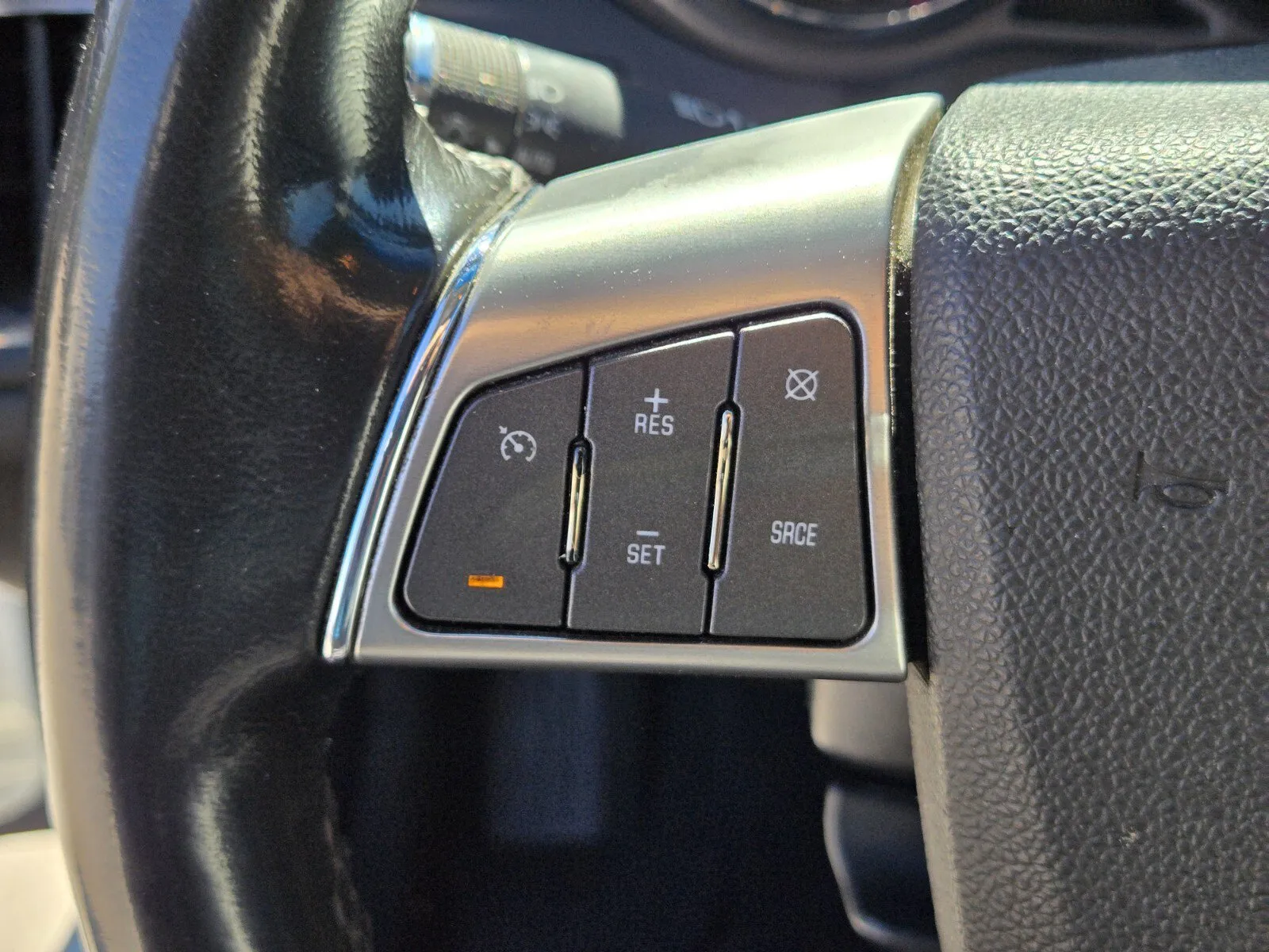 Cadillac CTS photo 14