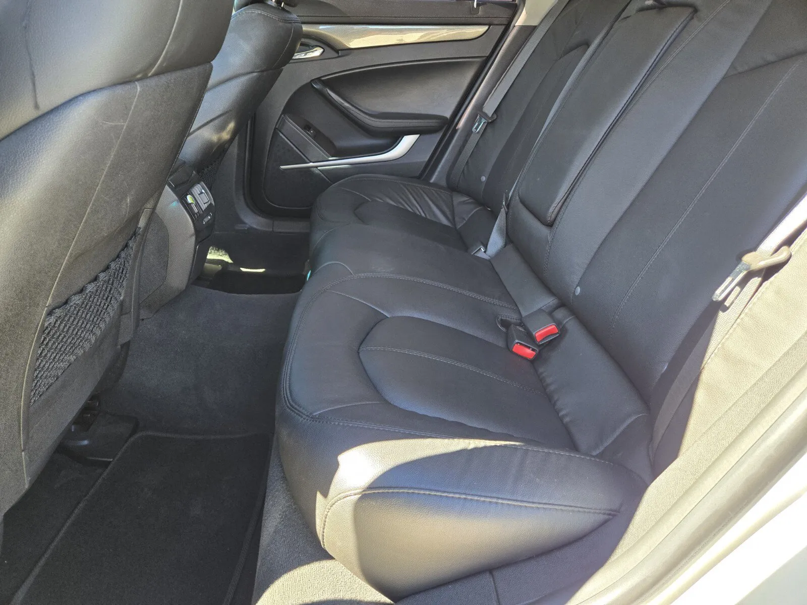 Cadillac CTS photo 7