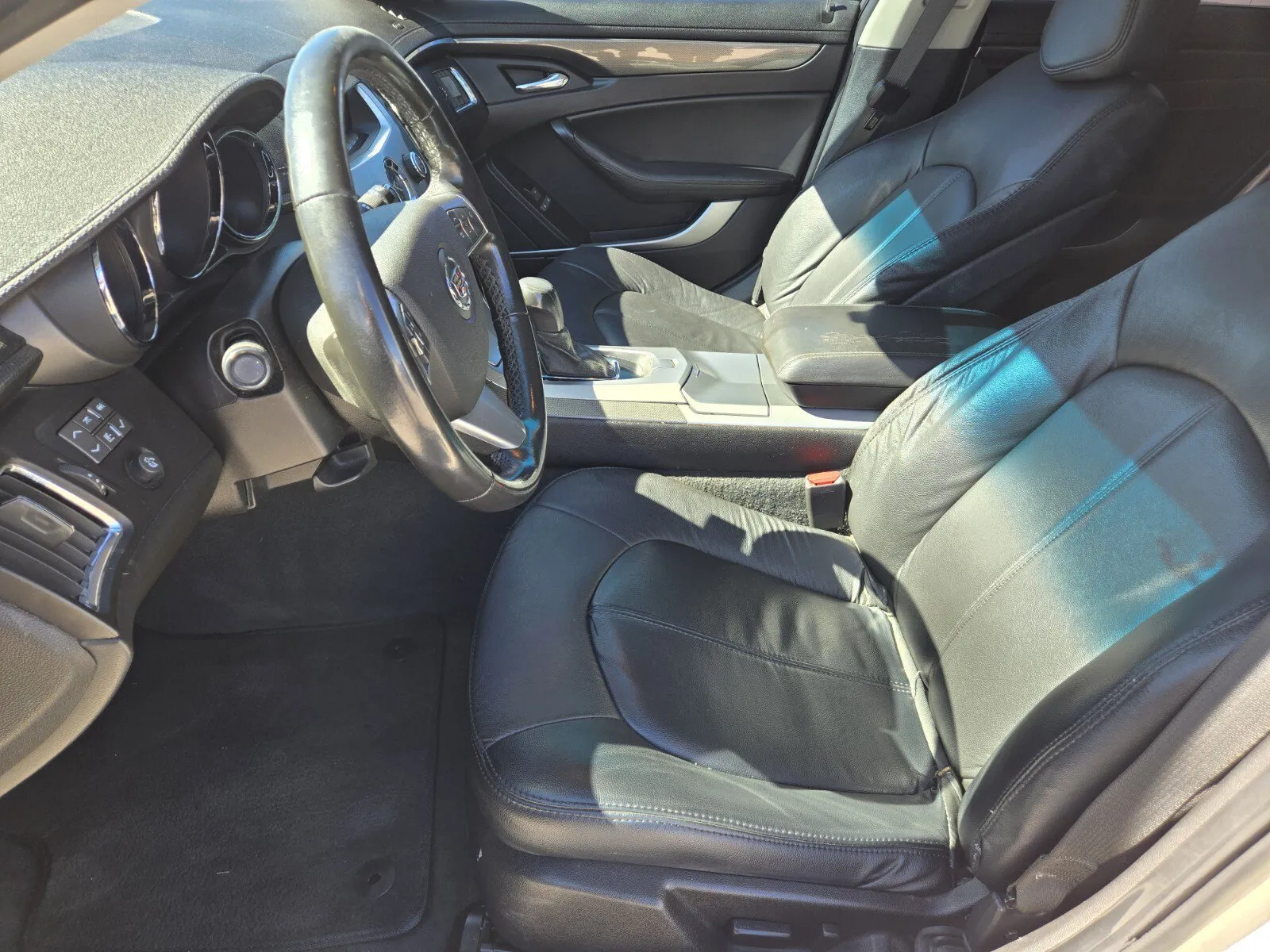 Cadillac CTS photo 6