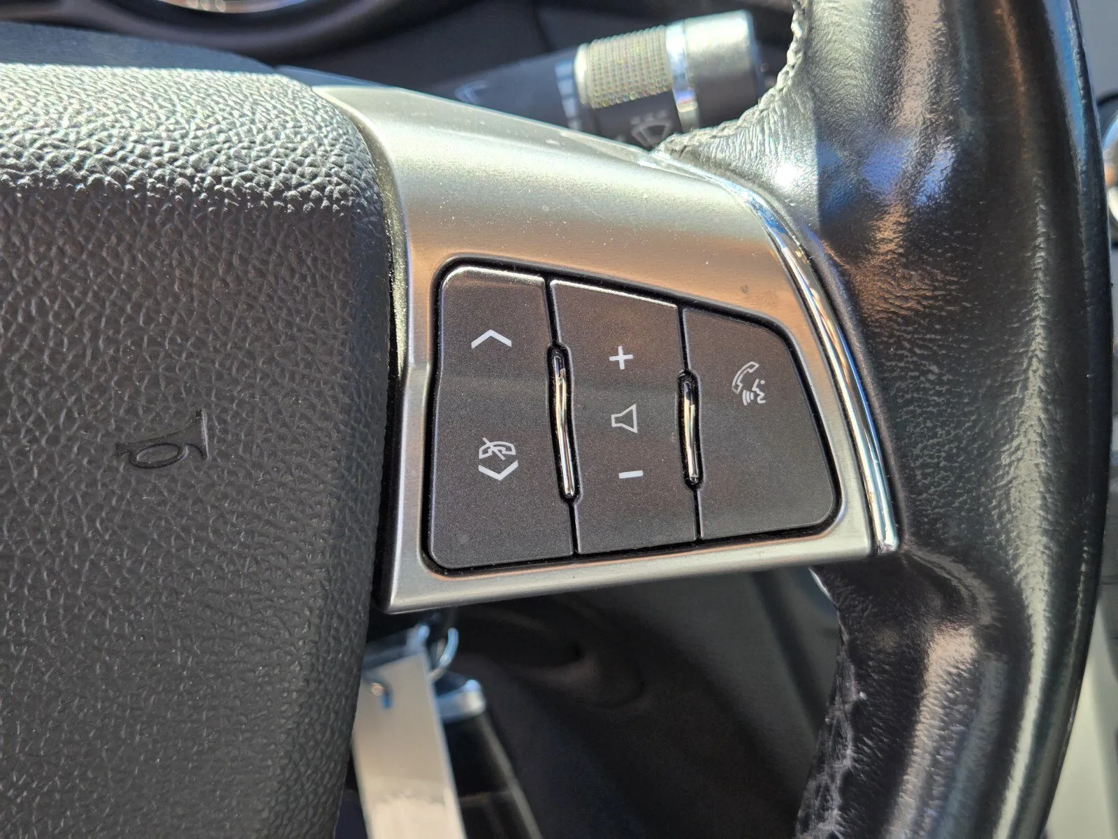 Cadillac CTS photo 15