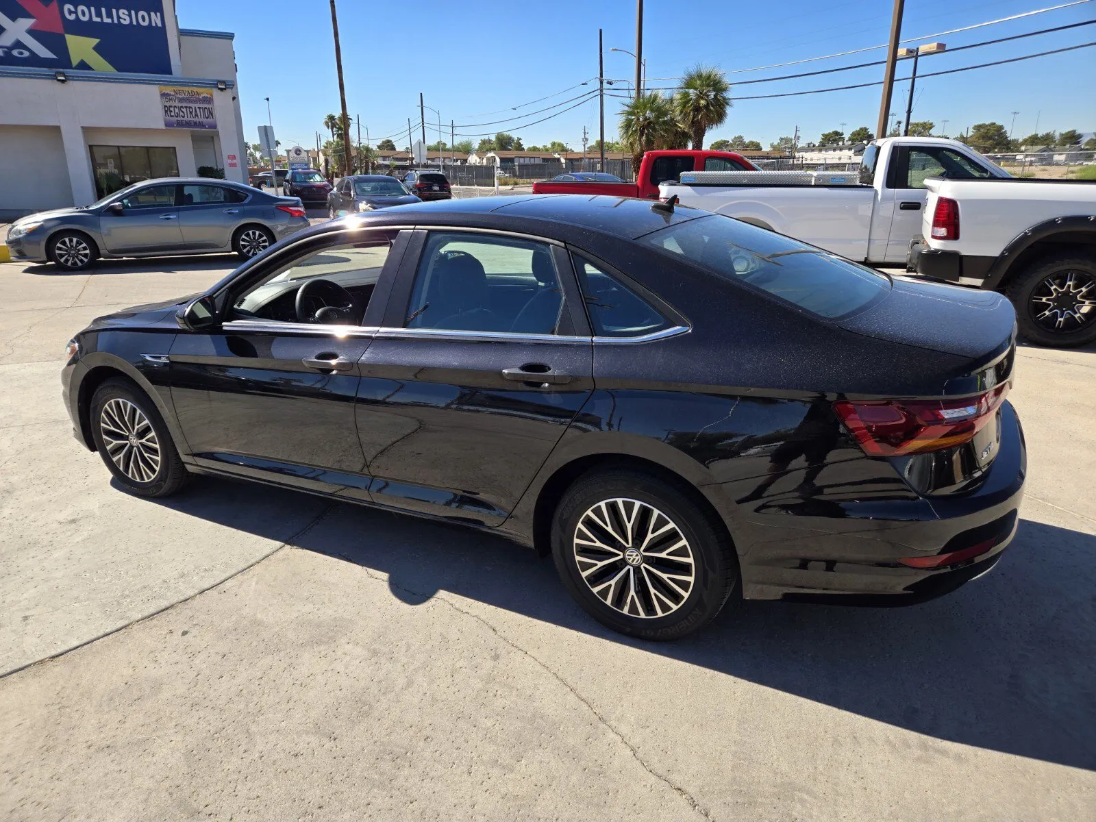 Volkswagen Jetta photo 3