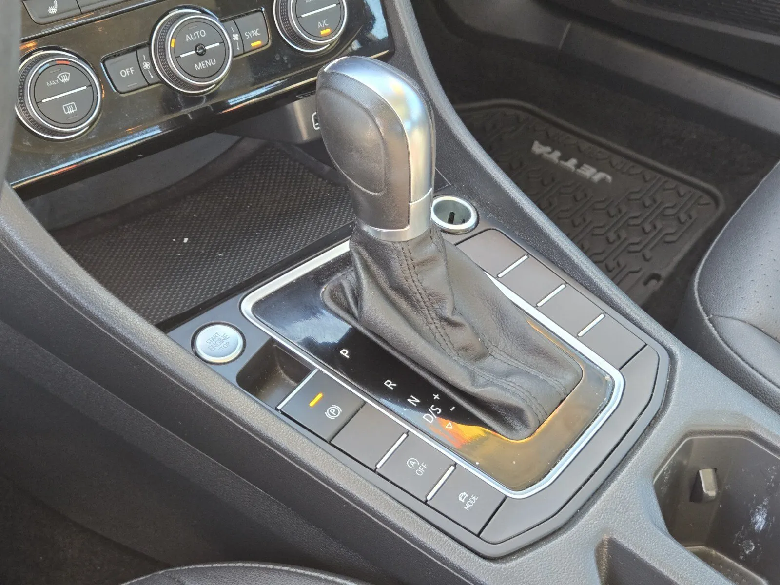 Volkswagen Jetta photo 20