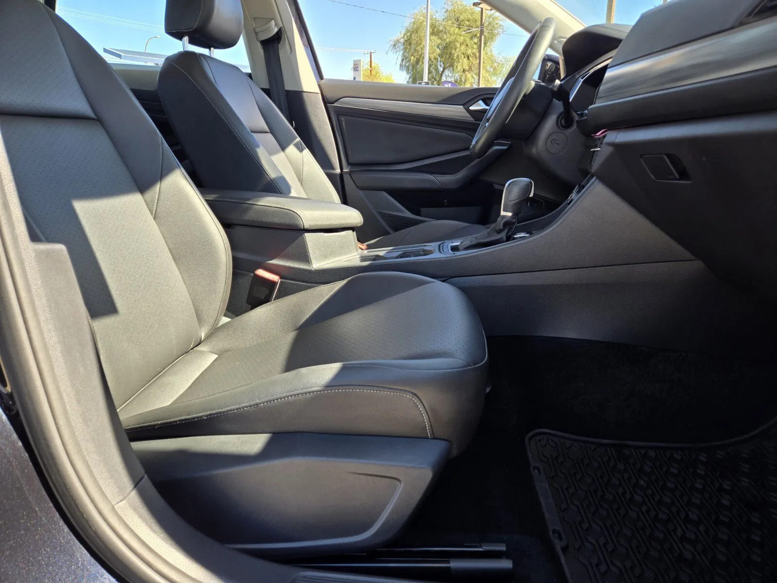 Volkswagen Jetta photo 13