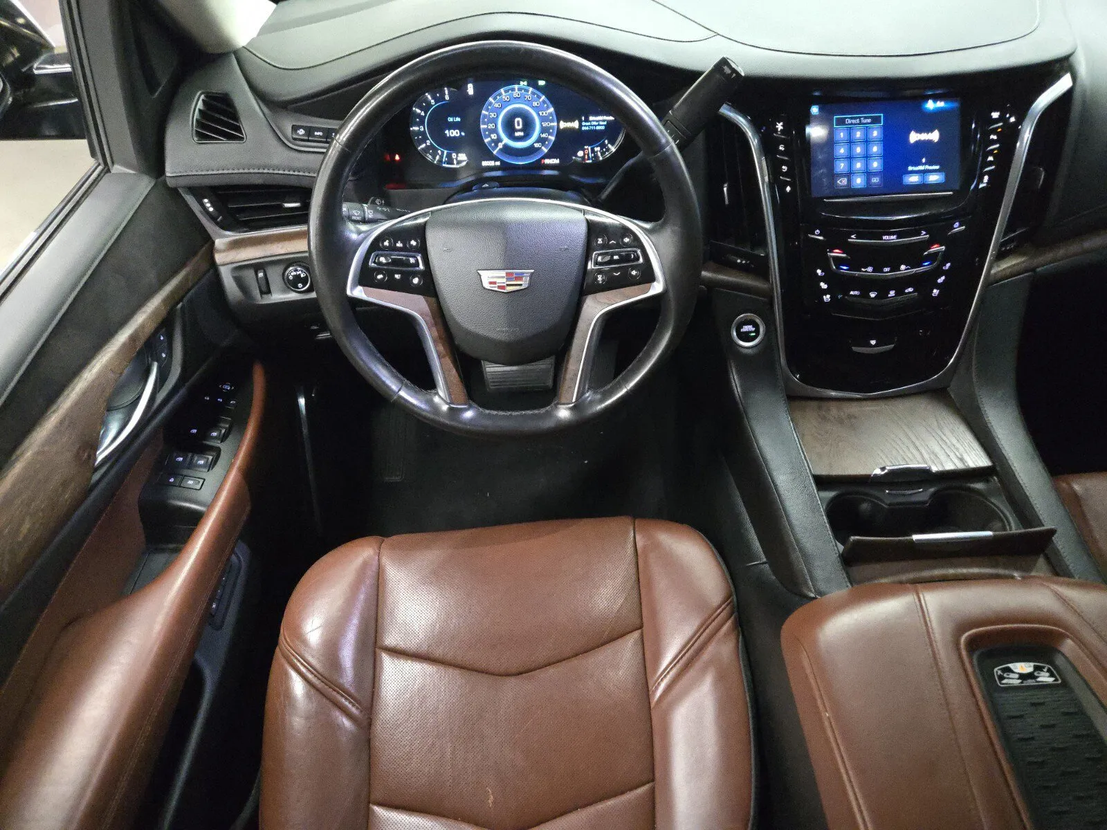 Cadillac Escalade ESV photo 10