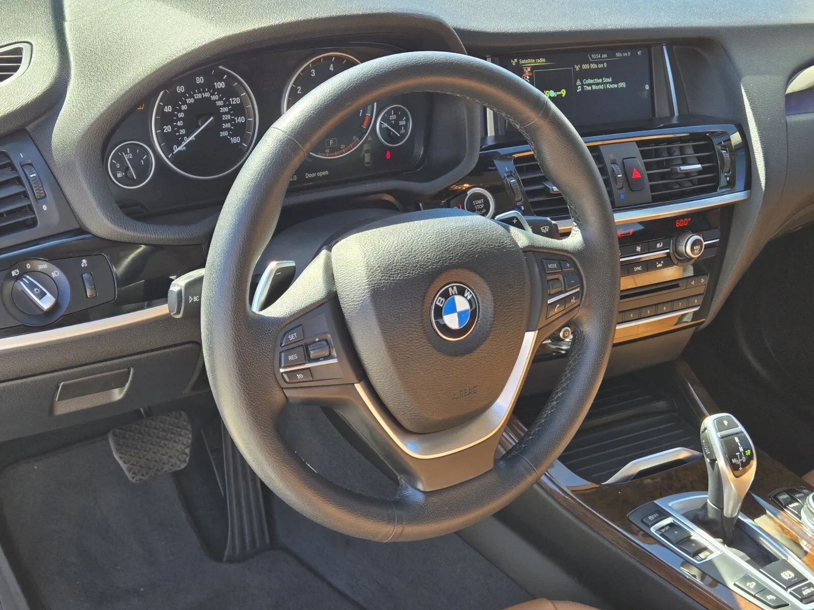 BMW X4 photo 16