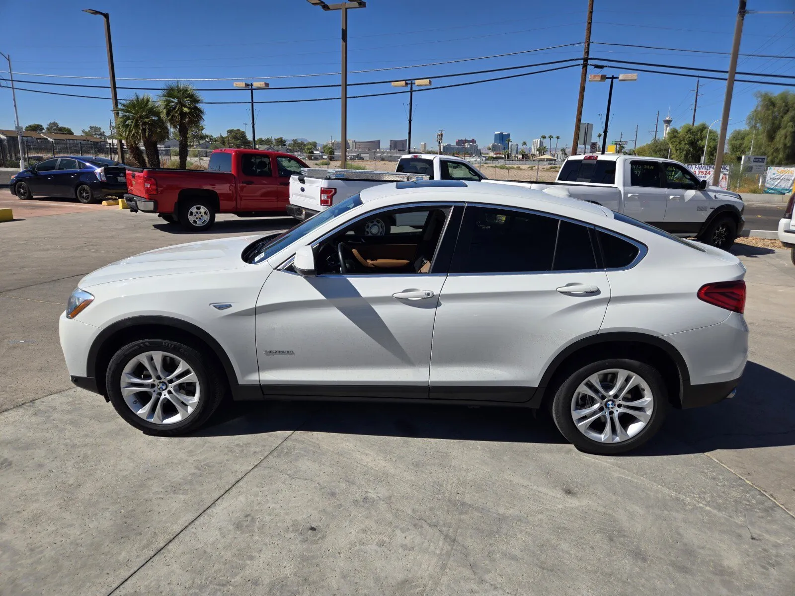 BMW X4 photo 2
