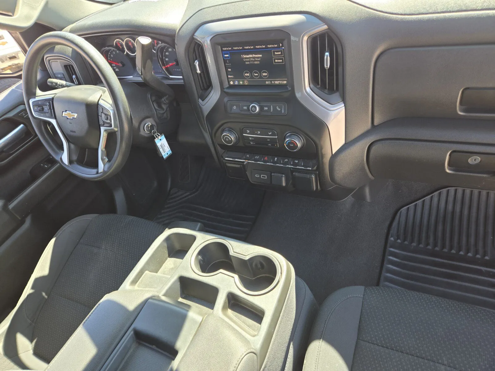 Chevrolet Silverado photo 12