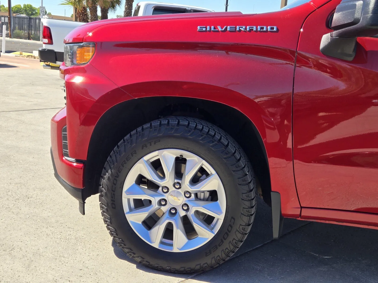 Chevrolet Silverado photo 6