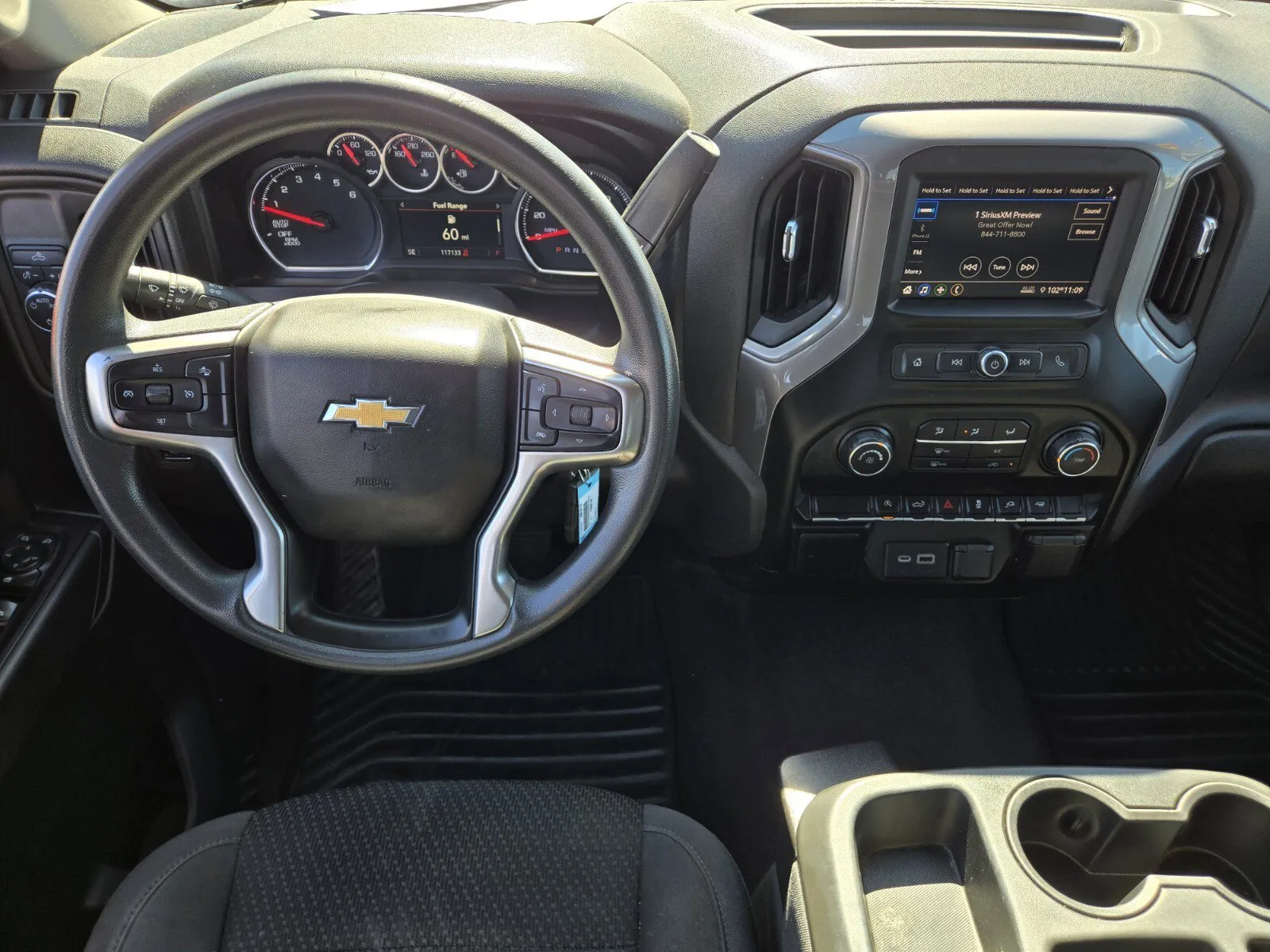 Chevrolet Silverado photo 9