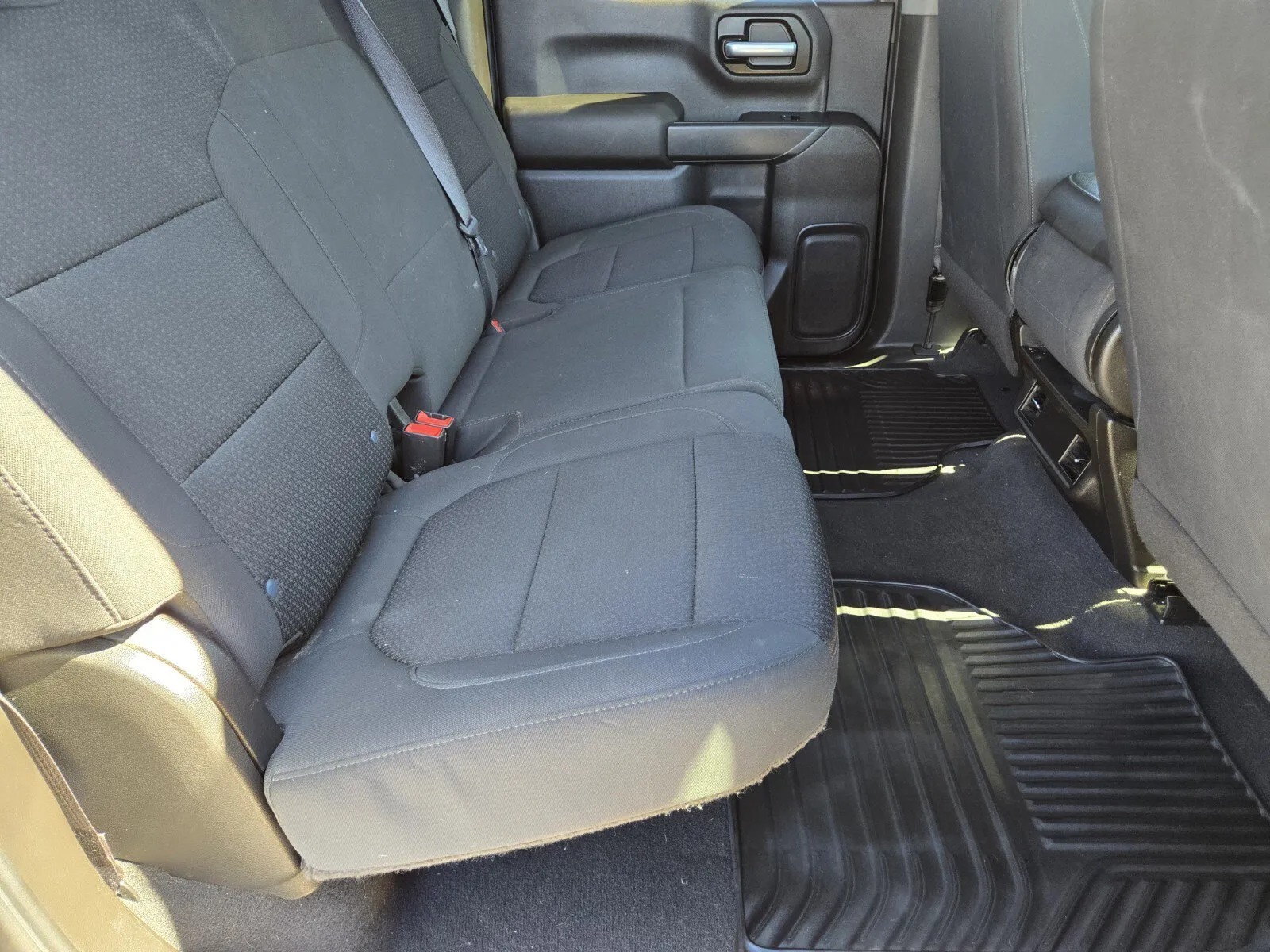 Chevrolet Silverado photo 10