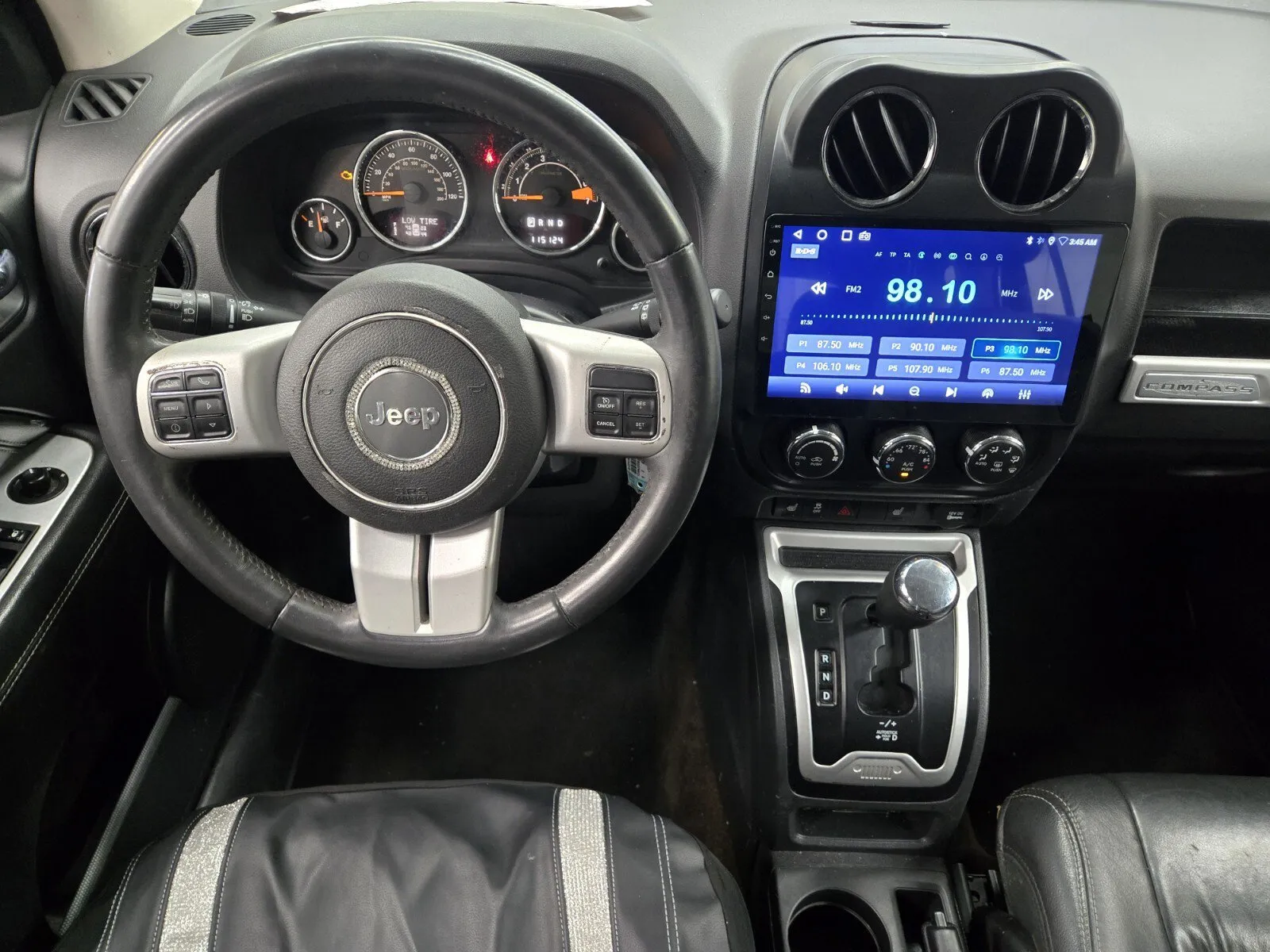 Jeep Compass photo 7