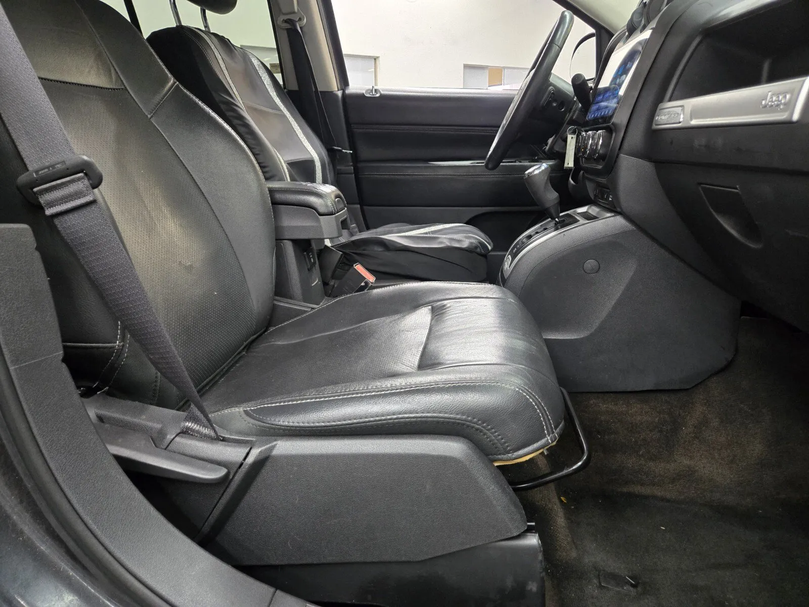 Jeep Compass photo 10