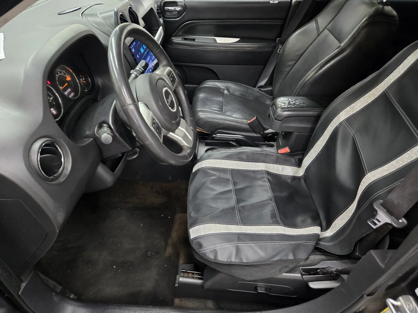 Jeep Compass photo 5