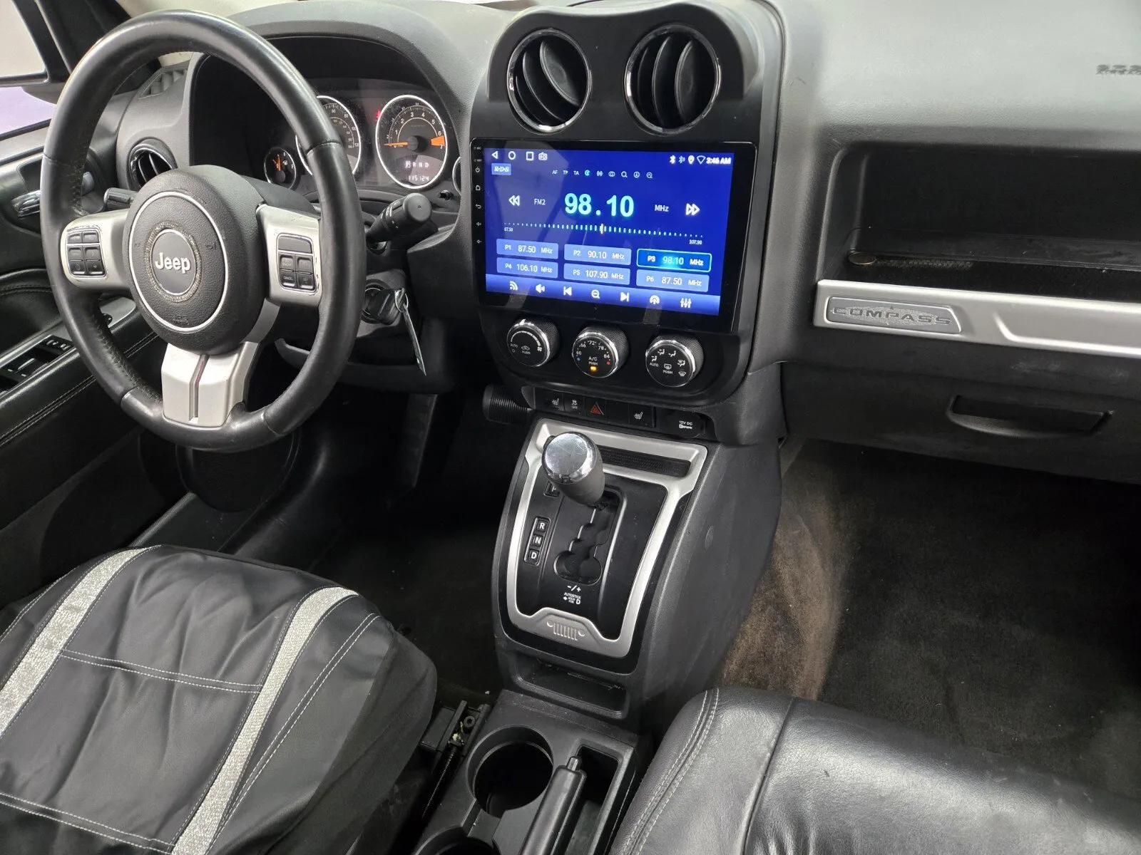 Jeep Compass photo 11
